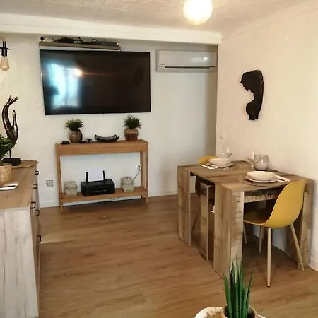 Cosy Situe A 2mn De La A Pied Climatise * 滨海自由城