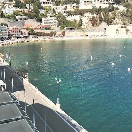 Cosy Situe A 2mn De La A Pied Climatise Villefranche-sur-Mer