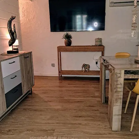 Cosy Situe A 2mn De La A Pied Climatise